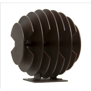 Marcos Garrot - Esfera 1/10. Ferro e pintura, 20x18x20 cm